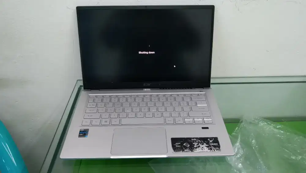 Acer Swif 3 Core i7-1165G7 Ram 16GB SSD 512GB