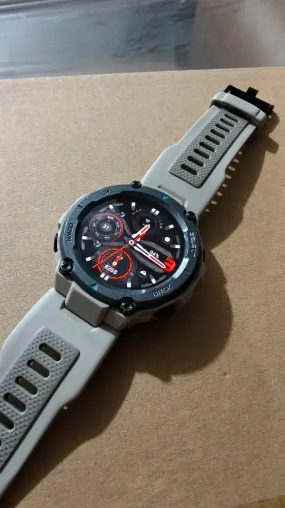 smartwatch amazfit t rex pro, batere awet