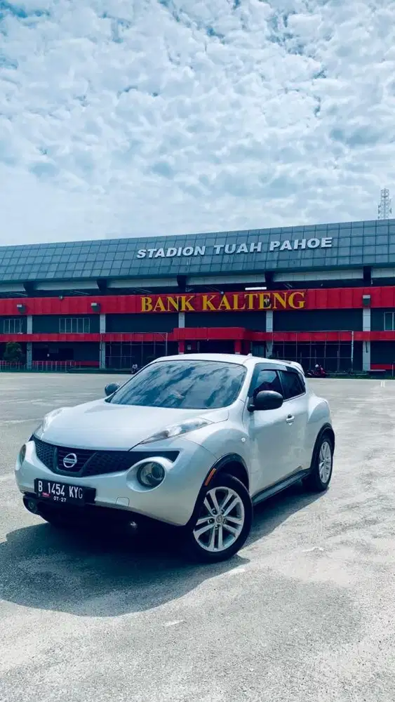 Juke RX Automatic 2012 tipe tertinggi keyles canggih nik 2011 akhir