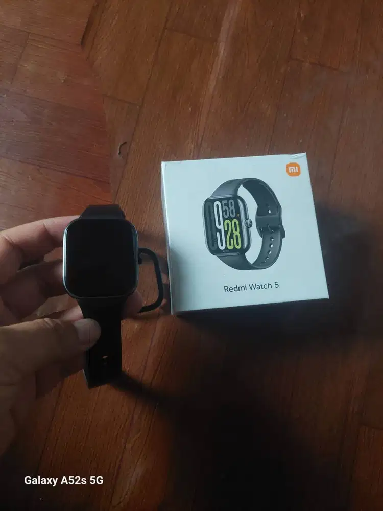 Redmi Watch 5  masih mulus 90%