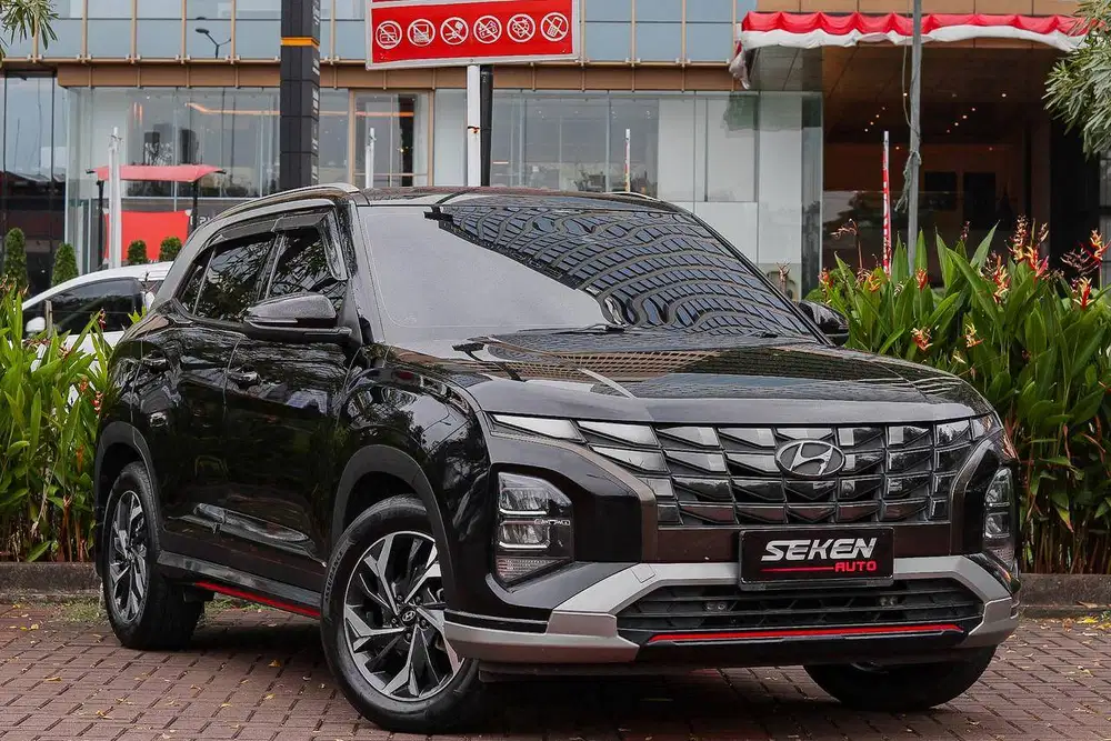 Hyundai Creta 1.5 Prime Sunroof Panoramic AT Matic 2022 Hitam.