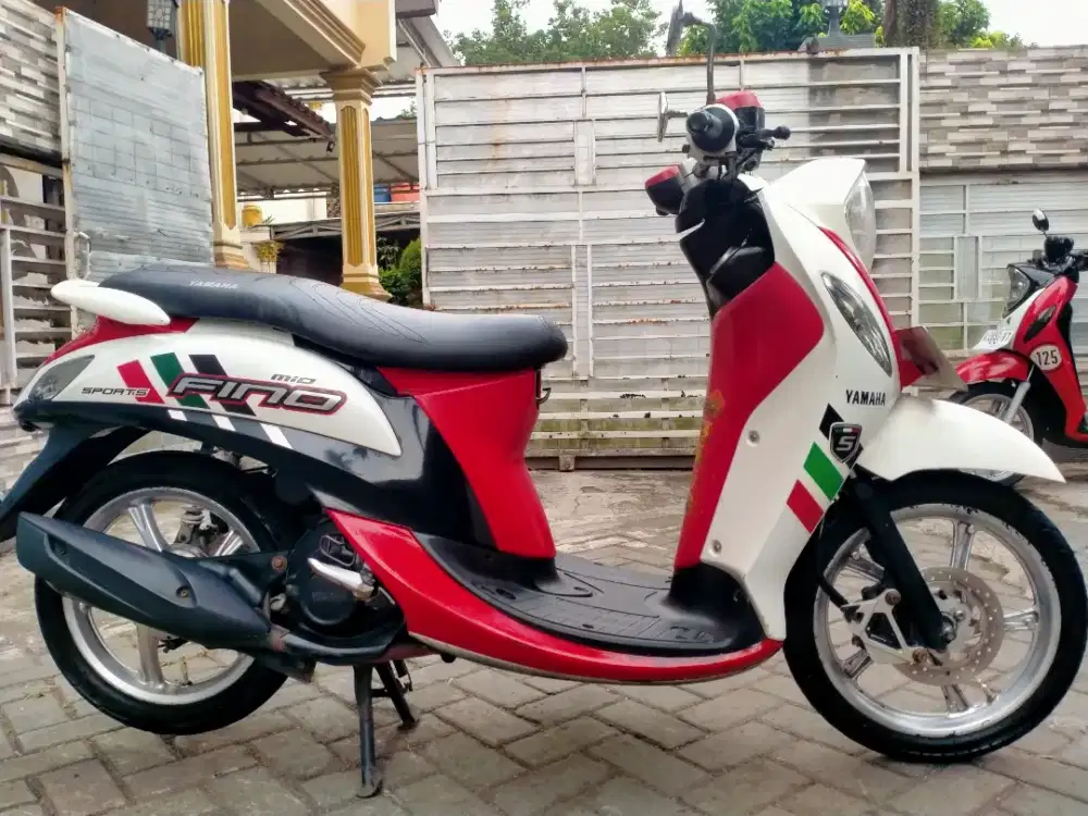 Yamaha Fino injeksi lengkap motor sehat keterangan detail dibawah