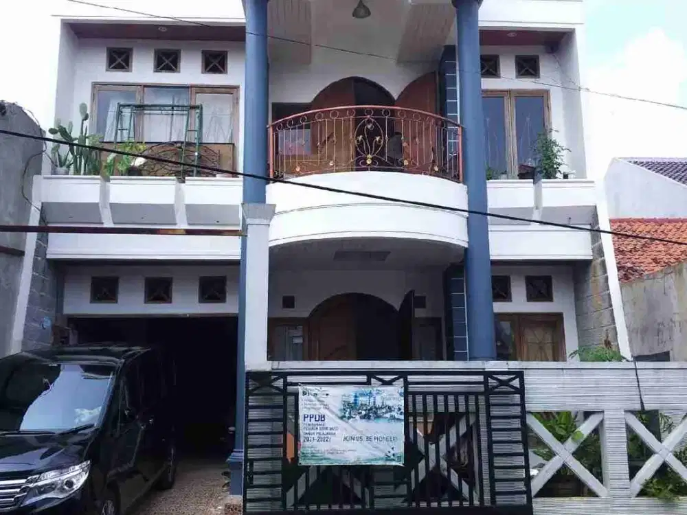 Jual Rumah Tingkat di Limo jl horas dekat pintu tol cinere
