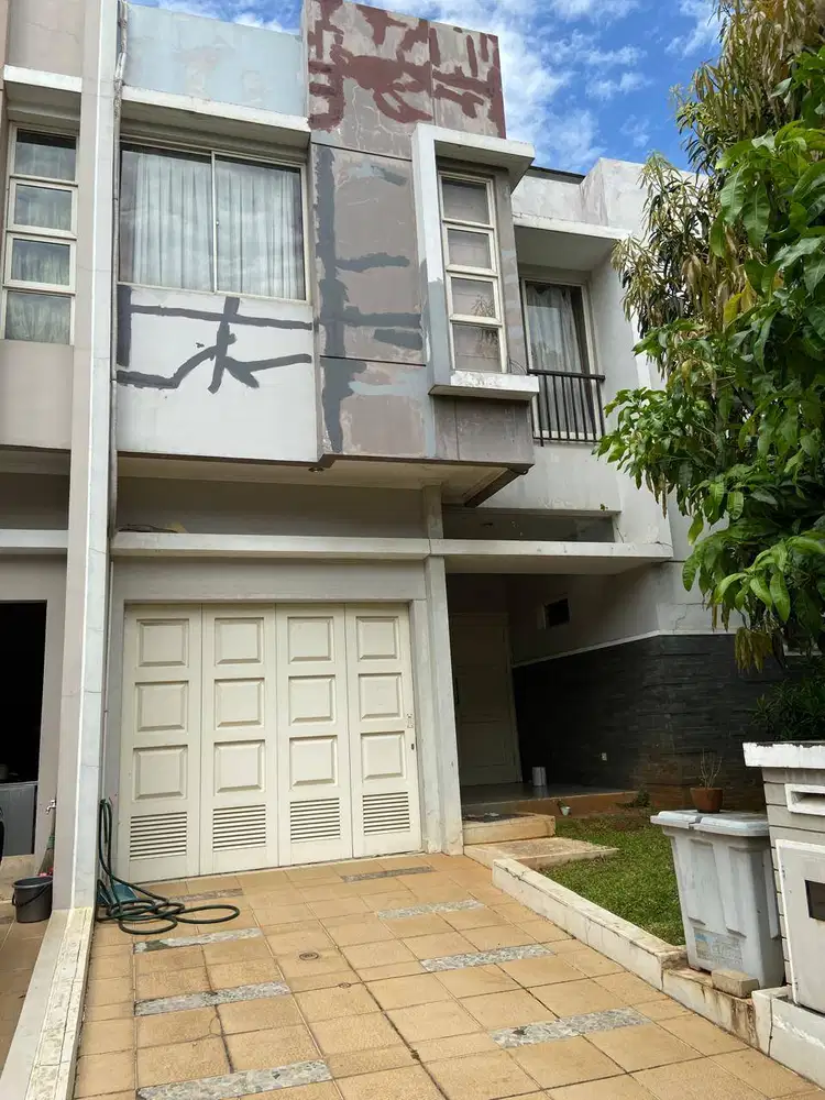 Di jual rumah 2 lantai di cluster canary gading serpong