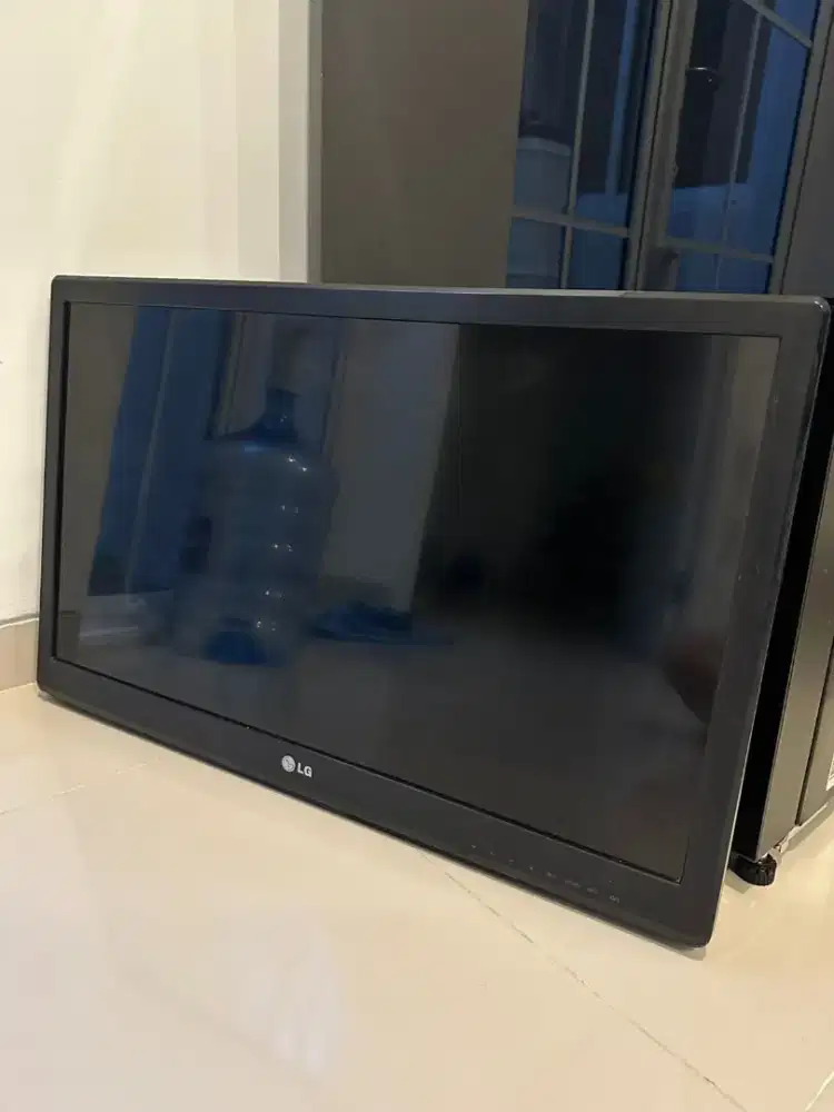 LG TV 32 LG 32LS3500