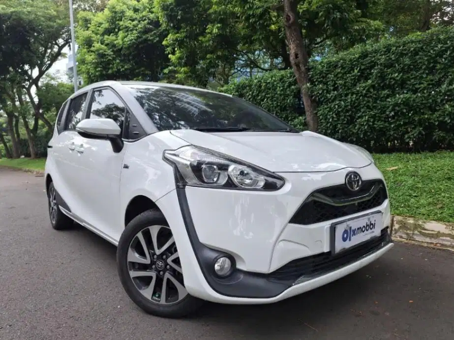 DP MURAH Toyota Sienta 1.5 V Bensin-AT 2020 CSREB
