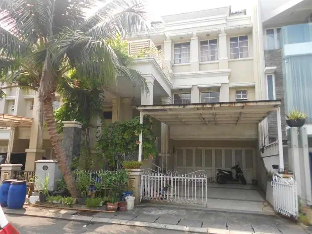 Rumah 3Lt di Cluster Caesar Gading Grande Residences Kelapa Gading