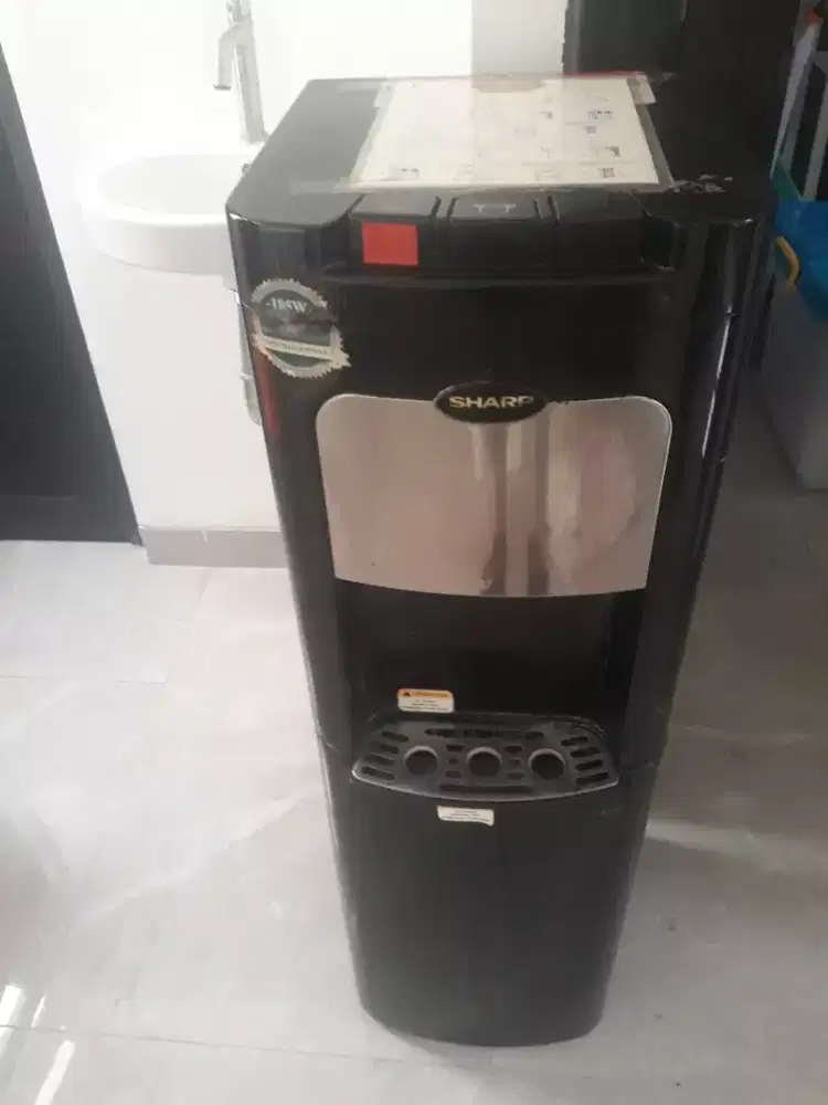 Dijual dispenser