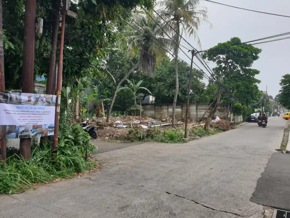 Tanah  dekat universitas indonesia UI strategis posisi di huk.