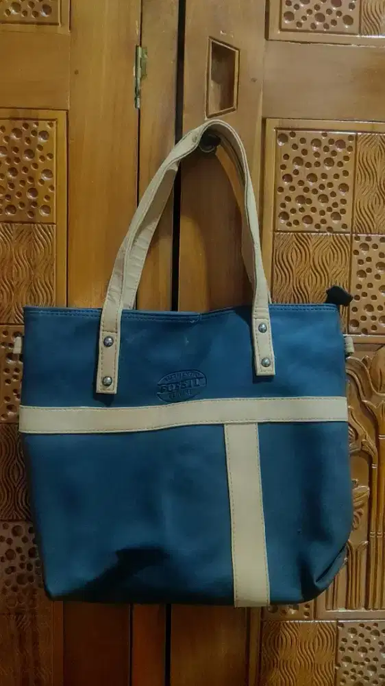 Tas cewe Tote hitam