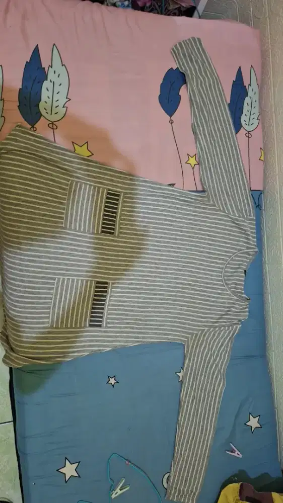 Tunik kaos loreng abu