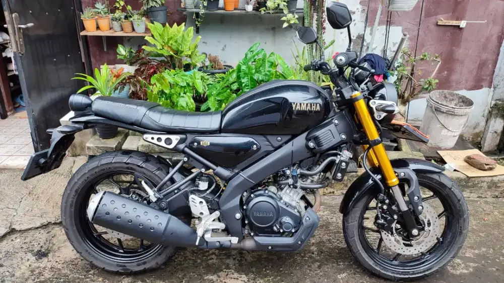 Yamaha XSR 155 2024 Black Elegance Good Condition Surat lengkap