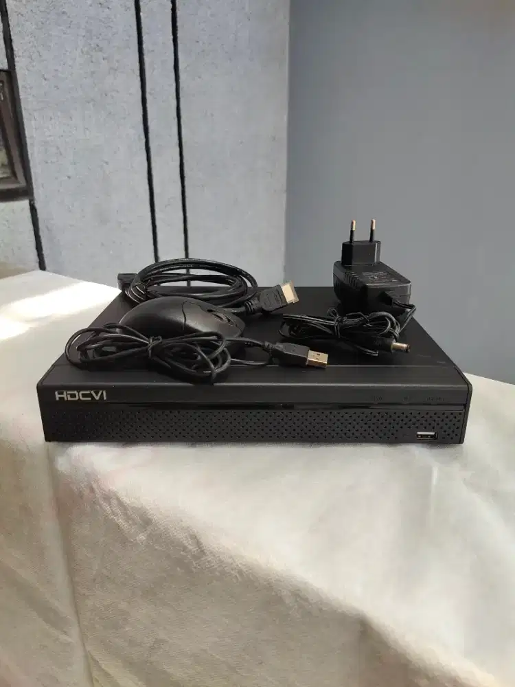 (WAJIB Transaksi Offline) DVR HDCVI 4Ch + Hdd 2 Tb - Preloved 98%