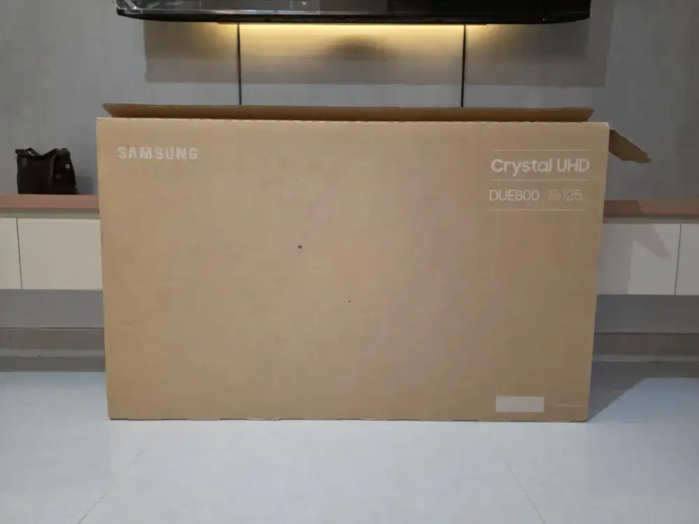 TV Samsung Crystal UHD 4K Smart 50 inch DUE800