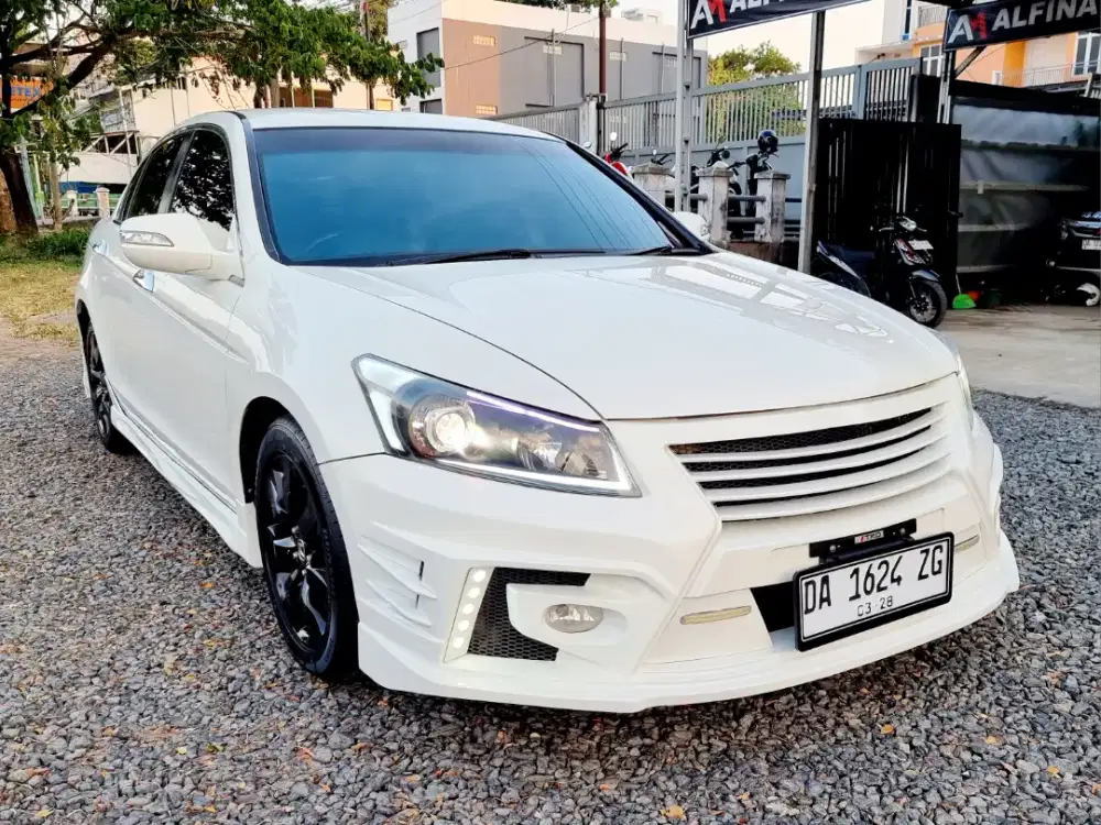 Honda Accord VTiL Matic 2012 Terawat Sangat Istimewa