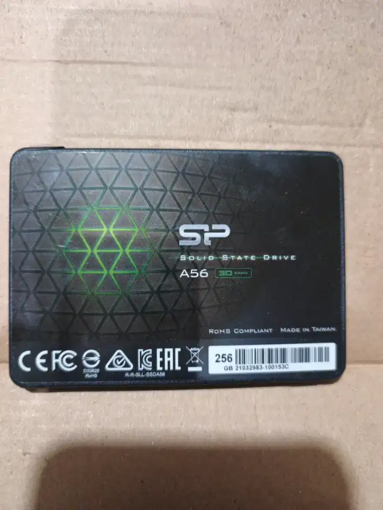 SSD SATA 256 GB MERK SILICON POWER
