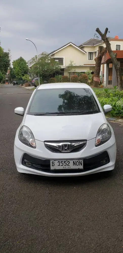 Brio putih 2015