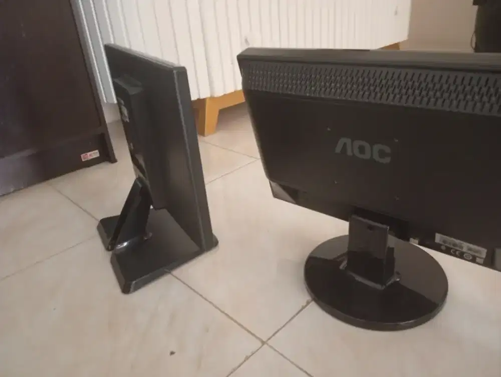 DIJUAL MONITOR AOC SAMA LG NEGO