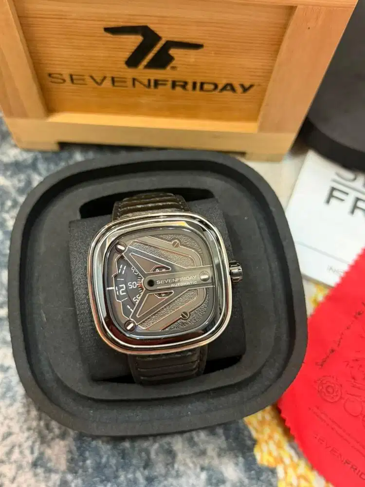 SEVENFRIDAY M3/08 CHROME Limited Edition M Series Black Leather strap
