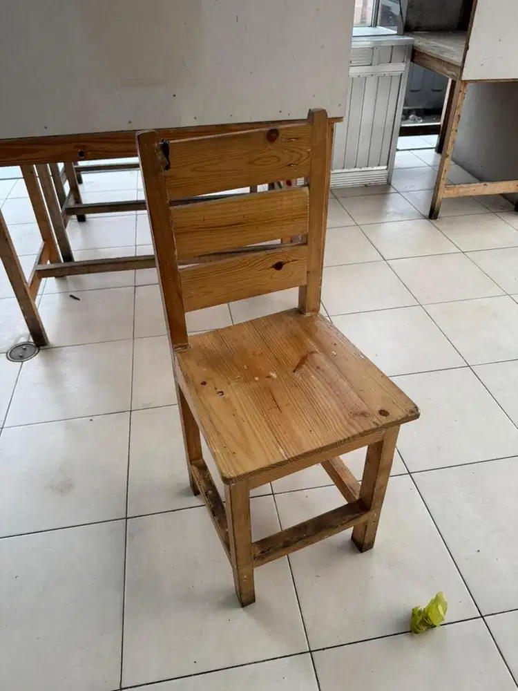 CUCI GUDANG Kursi Sender Kayu