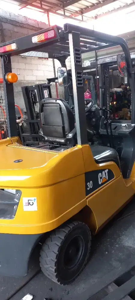 Forklift sewa jual servis