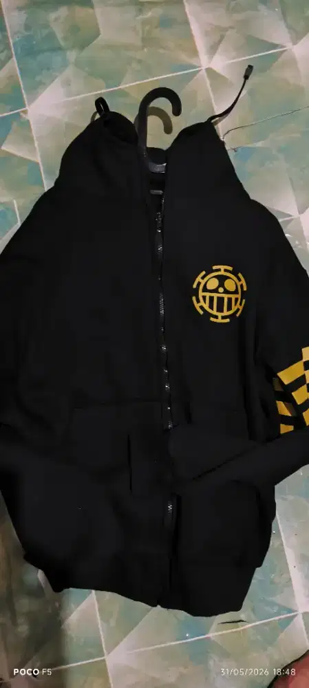 Jaket Zipper ukuran L