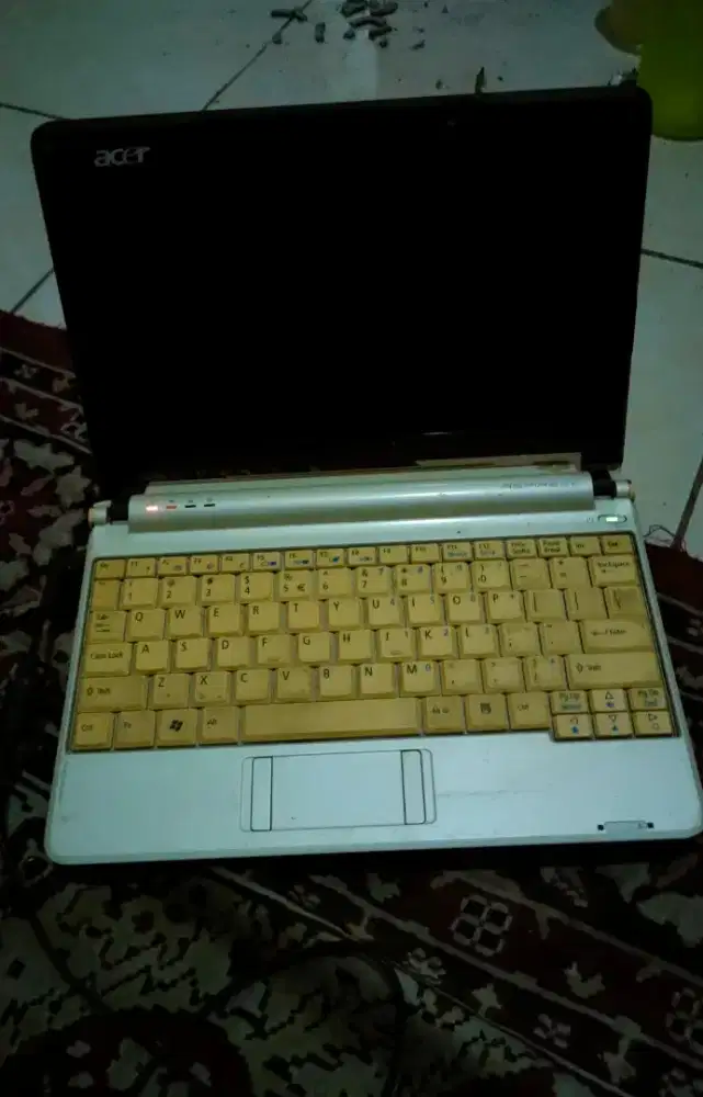 Acer aspira one zg5