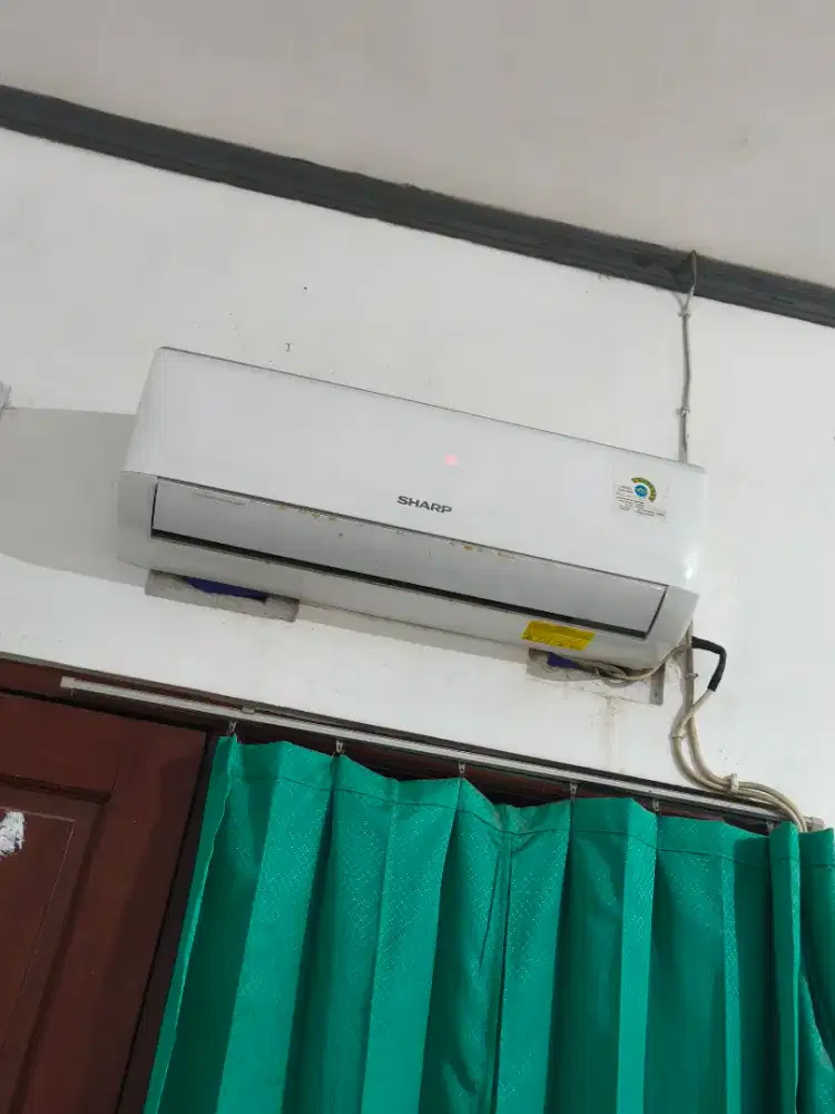 DIJUAL AC BEKAS MERK SHARP 1 PK KONDISI NORMAL !!