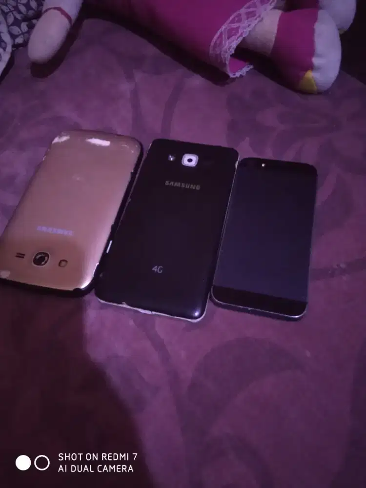 HP iPhone dan samsung normal