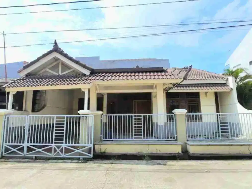 MURAH, HOOK !! LUAS 135 Rumah Harapan Indah Bebas Banjir Bekasi