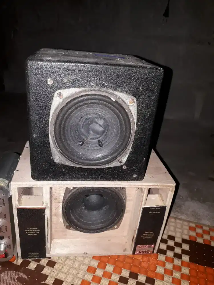 Speaker 4 inch , 3 biji