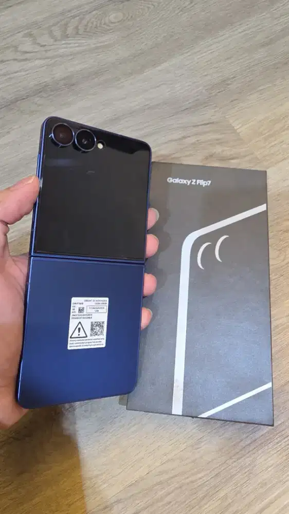 Samsung Z Flip 7 12/256gb Sein Fuĺlset Garansi On