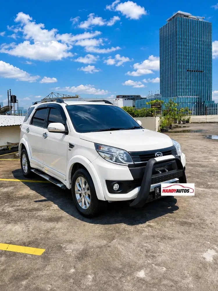 Daihatsu Terios R Adventure Tahun 2017 Automatic Putih