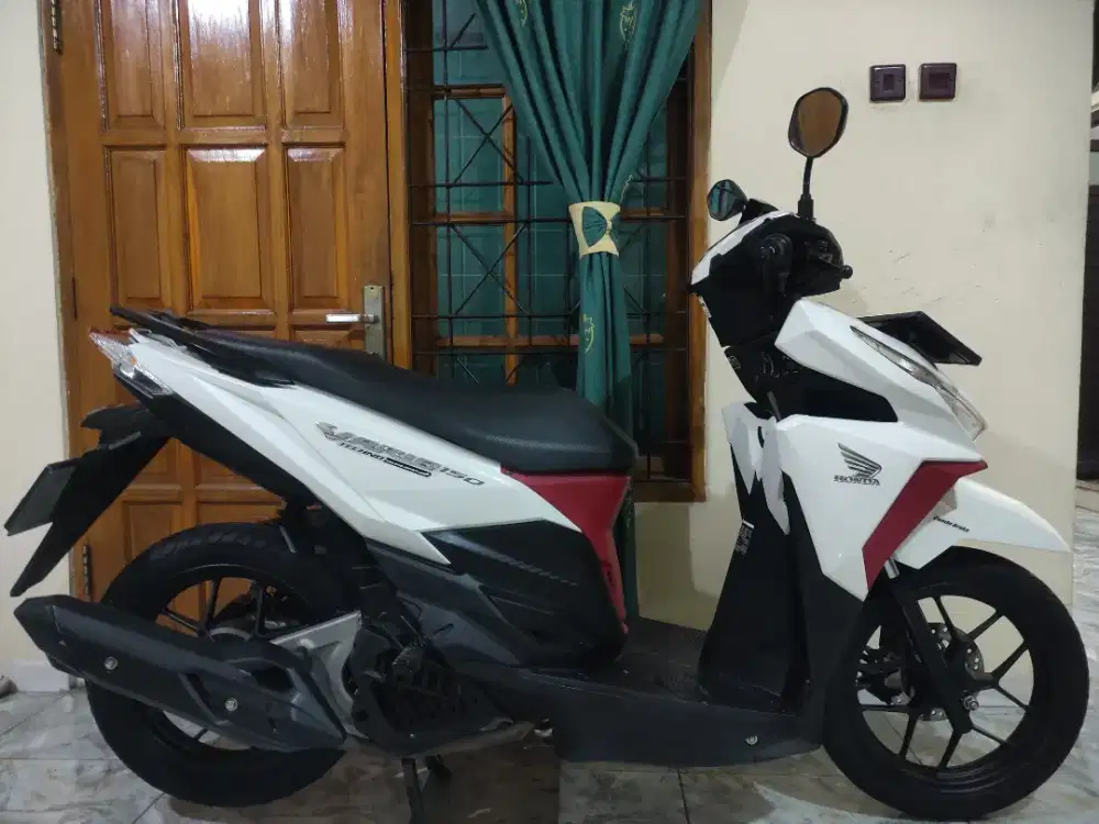 Simpanan km 6rb vario 150 led cbs iss antik persis baru jarang ada
