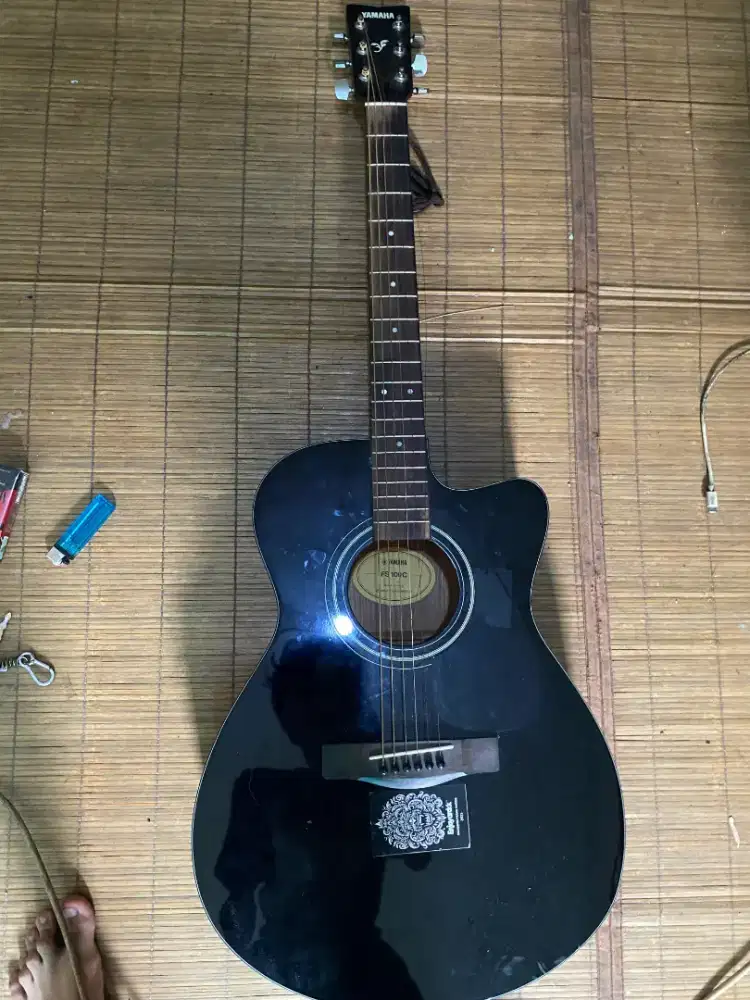 Gitar Akustik Yamaha FS100C