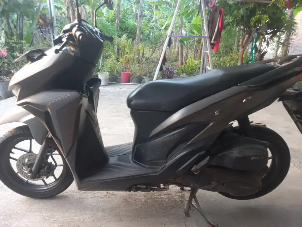 Vario 125 2020 coklat hitam