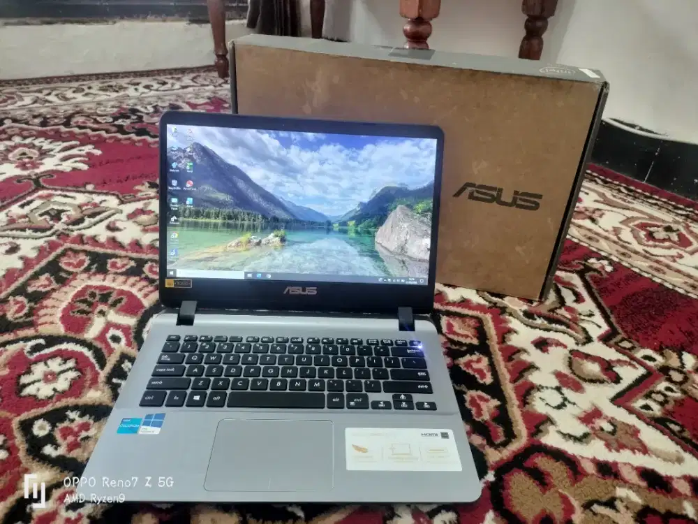 Asus Vivobook Celeron N4000 SSD 120 GB + Hardisk 500 GB Normal