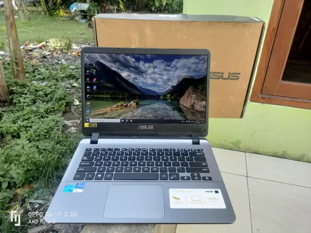 Asus Vivobook Celeron N4000 SSD + Hardisk 500 GB Normal Pemakaian