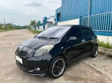 TOYOTA YARIS S AT 2006