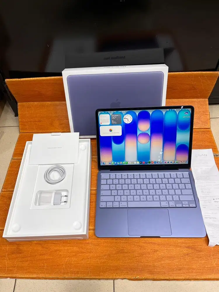 Macbook Neo 8/512GB Second BNOB Like New IBOX