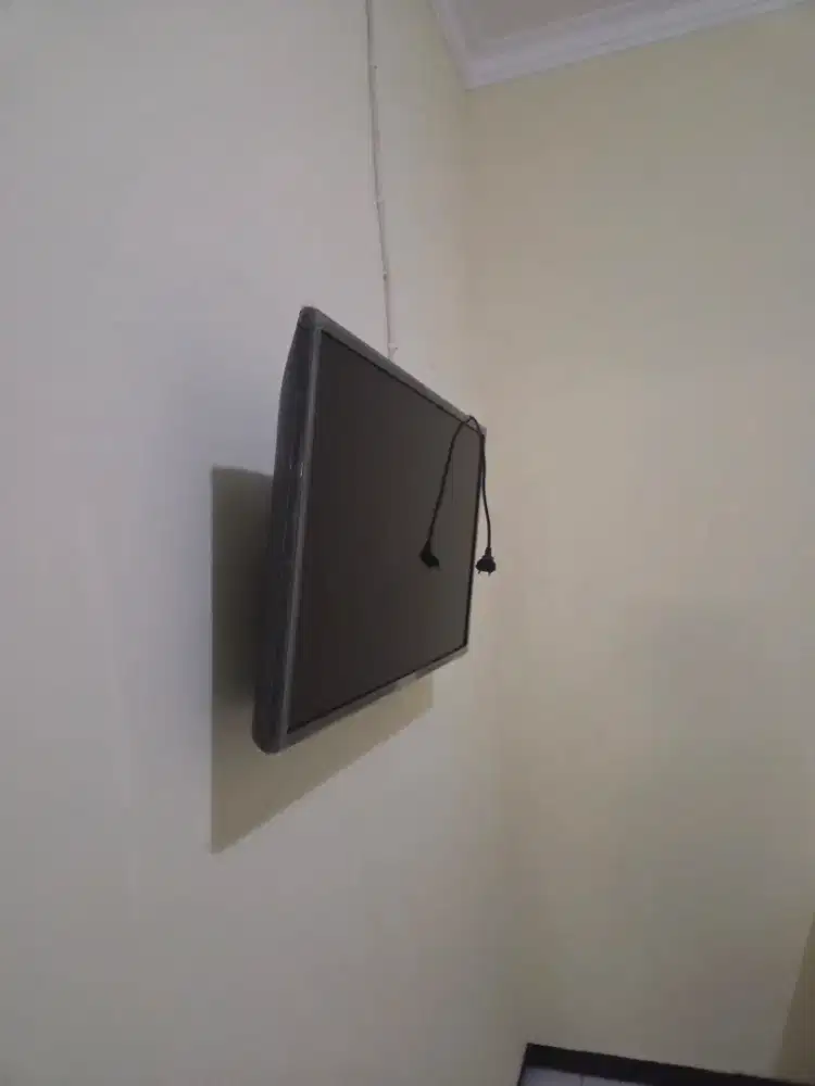 Jual TV bekas Merk LG 32 Inch 32LM550BPTA
