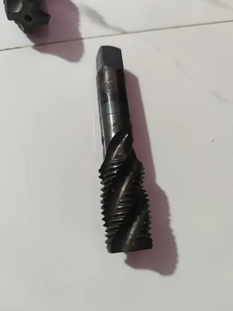 Mata Tap Yamawa M27 x 3 Spiral Flute HSS Original Bekas Mulus