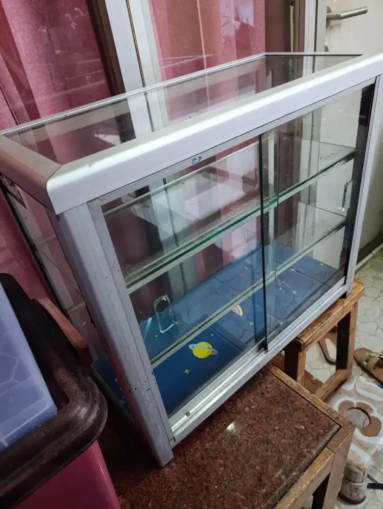 Jual Etalase Roko second, Lok Pondok cabe udik Tangsel