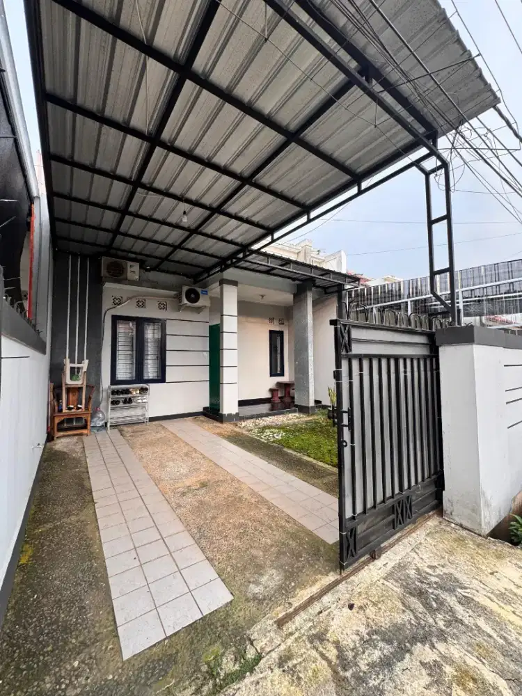 Rumah sewa ready siap huni sangat strategis dekat exit toll