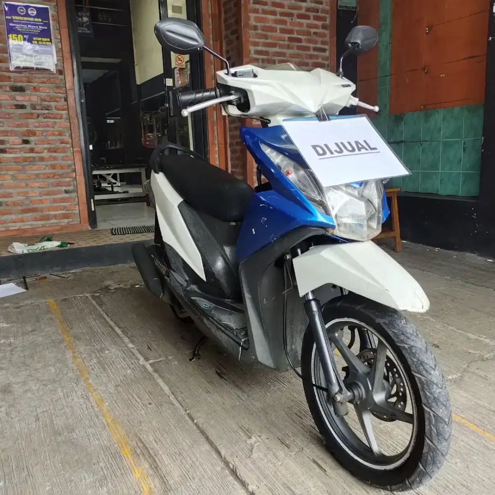 Honda Beat Fi 2014 Biru Putih