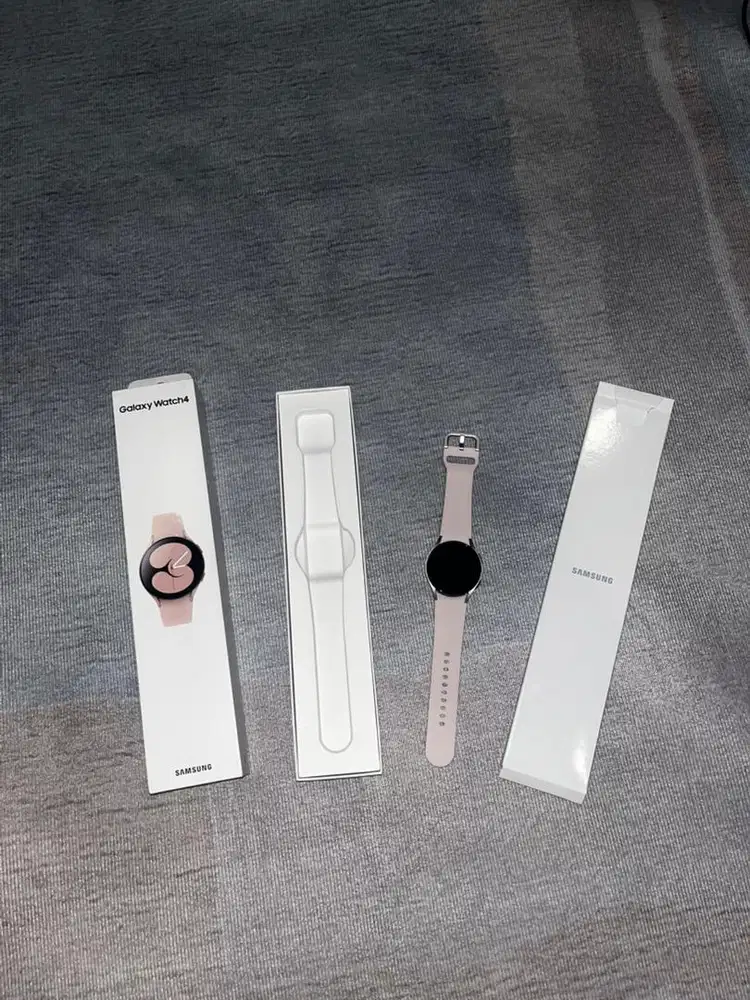 Galaxy Watch 4 PINK GOLD