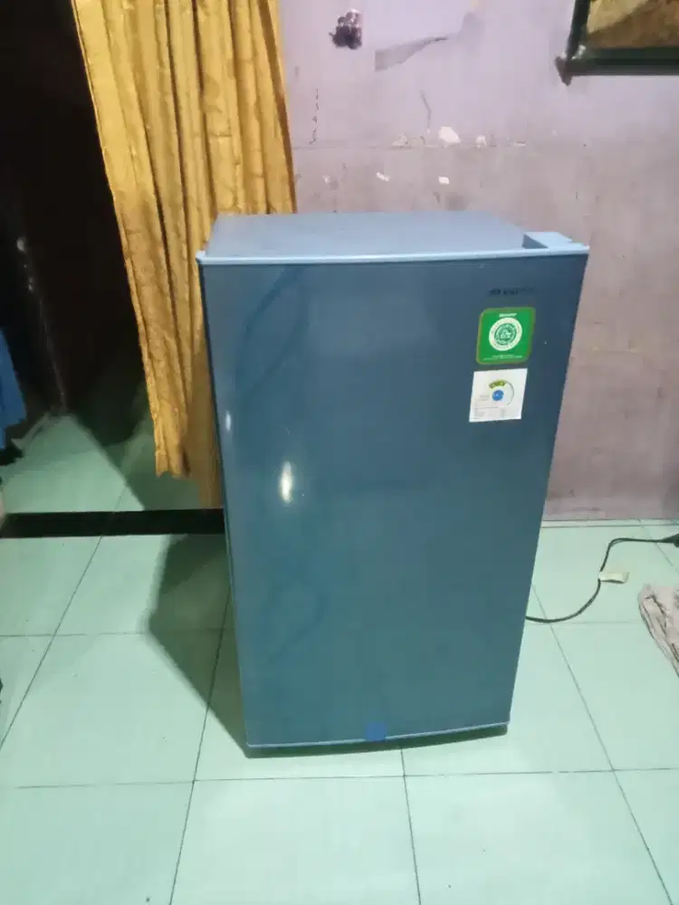 Kulkas Sharp 1 pintu 133 liter mesin original normal beku