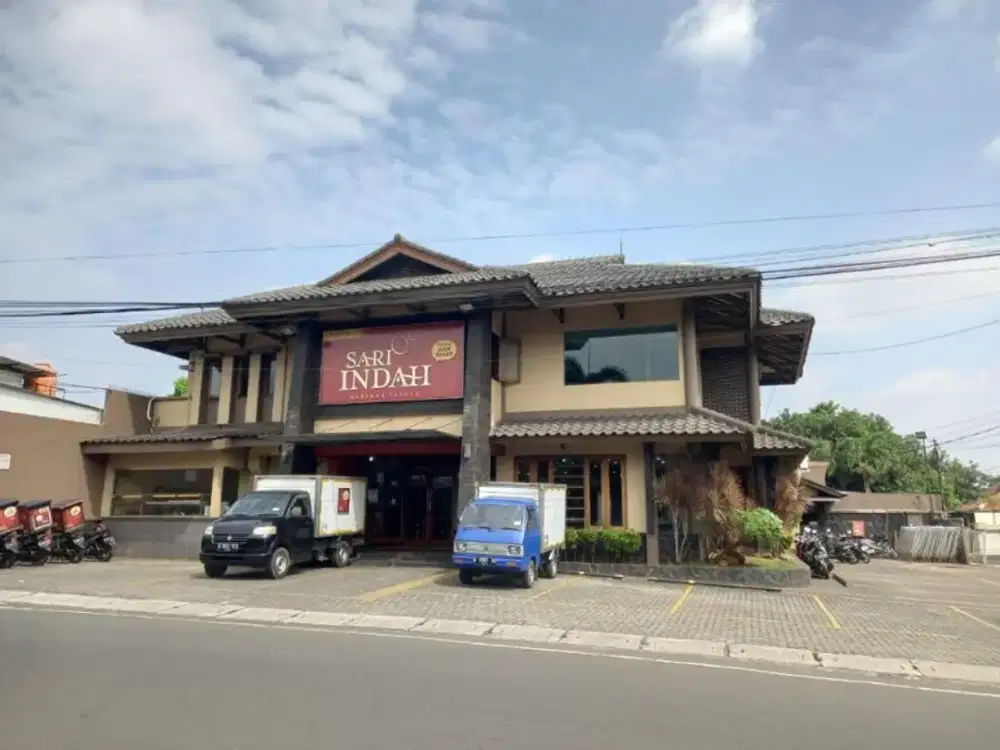 Di Jual Rumah Hook Komersial Pinggir Jl Utama  Bintaro, Jaksel