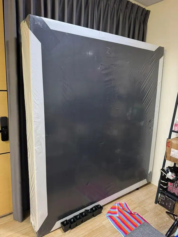 DIJUAL Divan Kasur 180x200 Putih