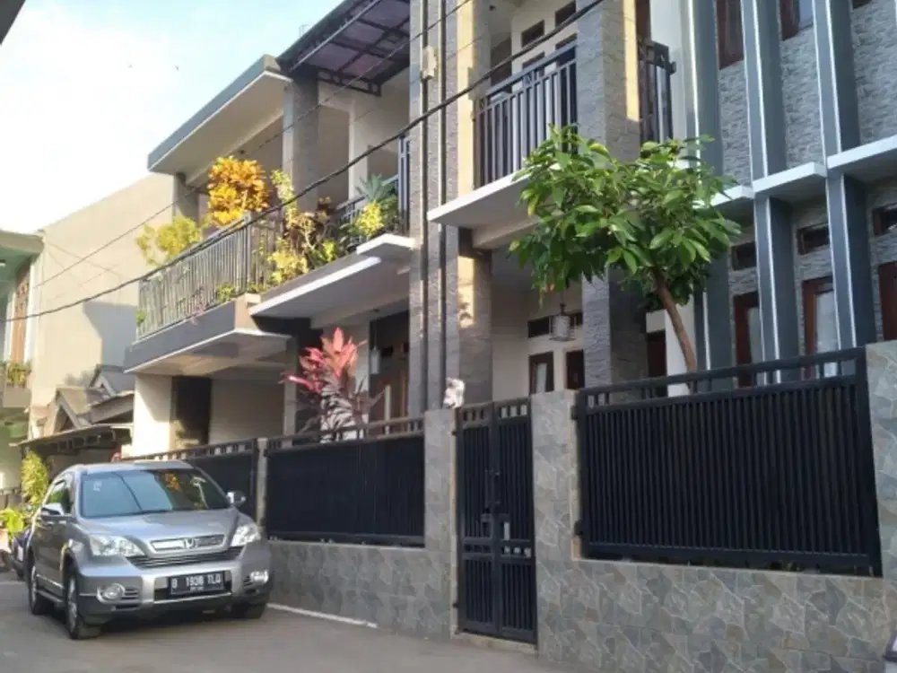 Rumah 2 Lantai Siap Huni di Bukit Nusa Indah Ciputat